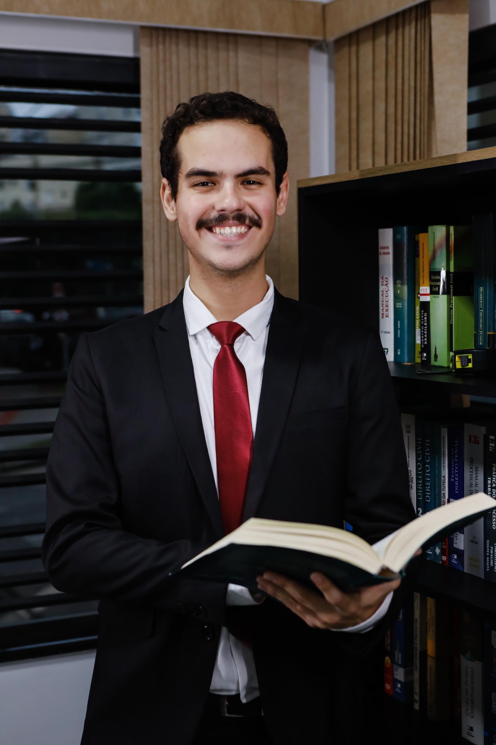 Dr. Miguel Fiorini Fernandes Dutra